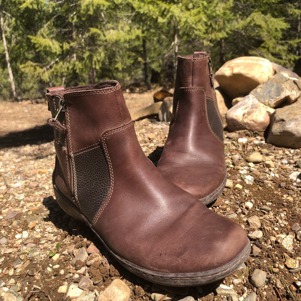 Clarks Brown Leather Side Zipper Ankle Boots
